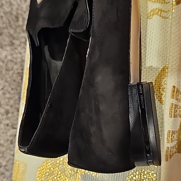 Michael kores red ♥️ heart black suede flats - Picture 4 of 5